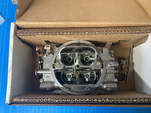 EdelBrock Carbeurator 1405 600 FM
