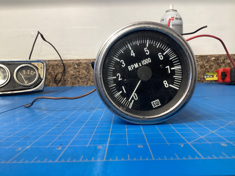 Stewart Warner 8217 Deluxe Tachometer